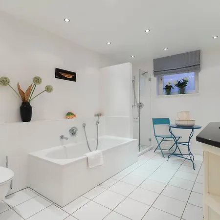 Groots Ferienwohngen Kerrin Apartamento *